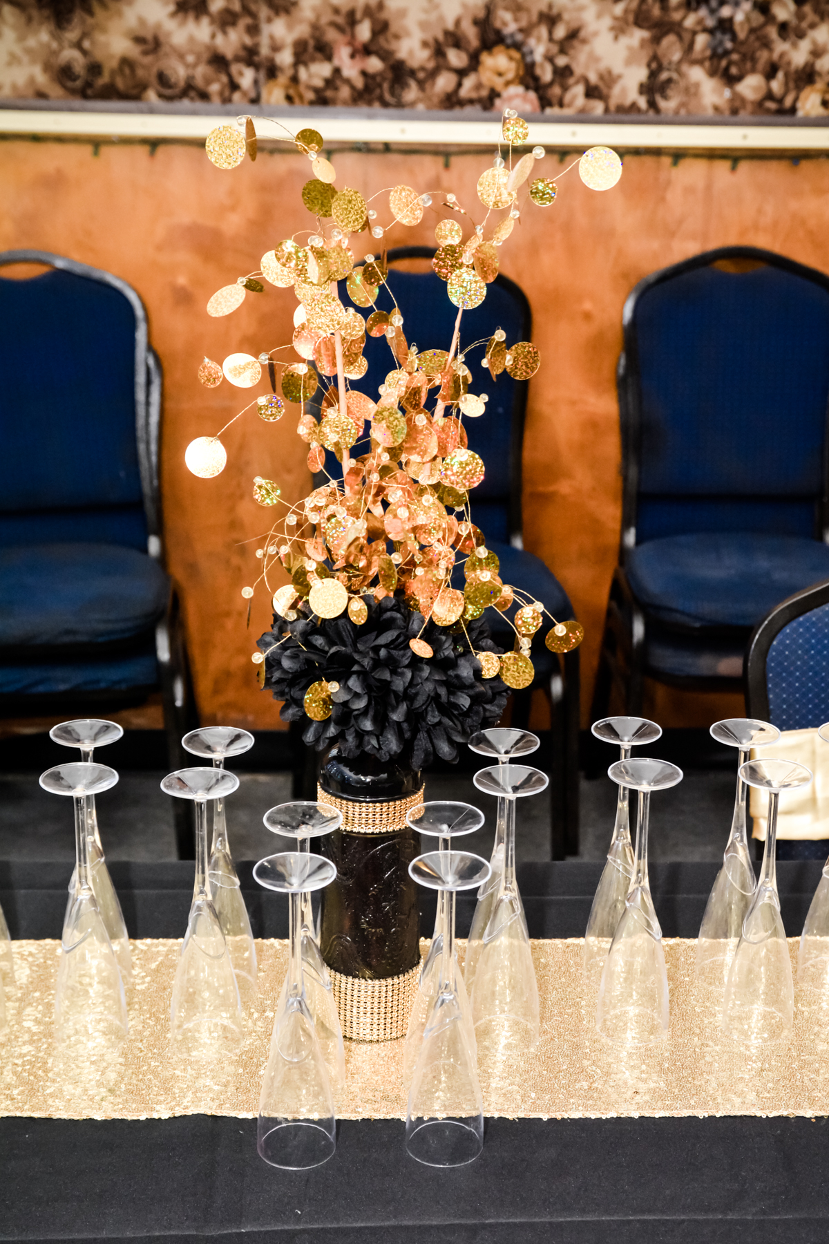 Crossroad Family Radio reception table